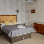 Keld House Gæstehus 3*
